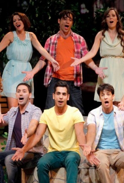 ביקורת: מופע מחווה לשיריו של מתי כספי – "בלילות הקיץ החמים" – תיאטרון הספרייה