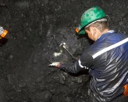 הפקה ראשונית של אמרלדים והתחלת תוכנית איסוף דגימות גדולות במכרה האמרלדים קוסקז