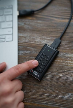 Hawk Security Limited התחילה למכור כונן SSD חיצוני מוגן על ידי חומרה עם הצפנה בדרגה צבאית AES 256 XTS