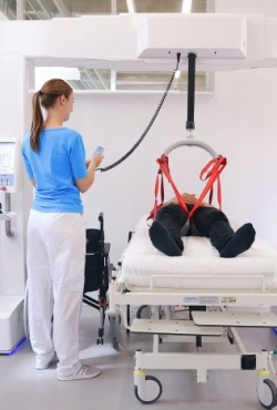 PTR Robots מציגה את הרובוט המרים הנייד הראשון בעולם שגם מעביר וגם משקם חולים