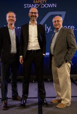 אירוע הפרישה הבטוחה של בומברדייה מקדם בברכה את המנכ"ל החדש: העברת השרביט מידי כריס מיליגן לידי אנדי נורדין במסגרת אירוע מרכזי בתחום הבטיחות בתעשי