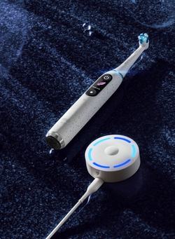 אורל-בי מציגה עולם חדש של טיפול בפה באמצעות מכשיר פורץ דרך משלב בינה מלאכותית ב- Mobile World Congress 2022