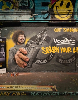 VOOPOO יוצרת את גרפיטי האידוי הגדול בעולם עם אמן גרפיטי מפורסם