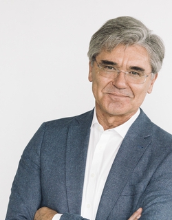 EIG גייסה את ג'ו קייזר