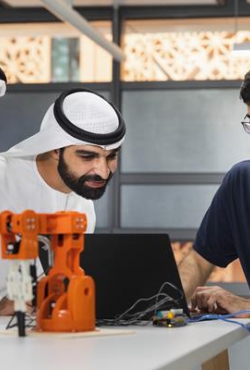 אוניברסיטת הבינה המלאכותית של אבו דאבי מקימה מחלקות ייעודיות לרובוטיקה ומדעי המחשב כדי לענות על הביקוש העולמי הגואה