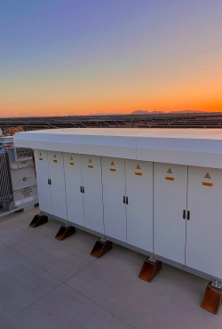 היטאצ'י אנרג'י רוכשת את eks Energy