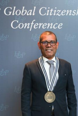 חלוץ פעילות האקלים וההומניטריה מוחמד נאשיד זכה בפרס Global Citizen היוקרתי