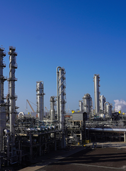 LyondellBasell ו-Covestro מודיעות על סגירה לצמיתות של יחידת PO11 ב-Maasvlakte