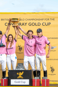 U.S. Polo Assn.  חוגג שנה חמישית כשותף הלבשה רשמי לאליפות הפולו הפתוחה הבריטית לשנת 2025 עבור גביע הזהב של קאודריי